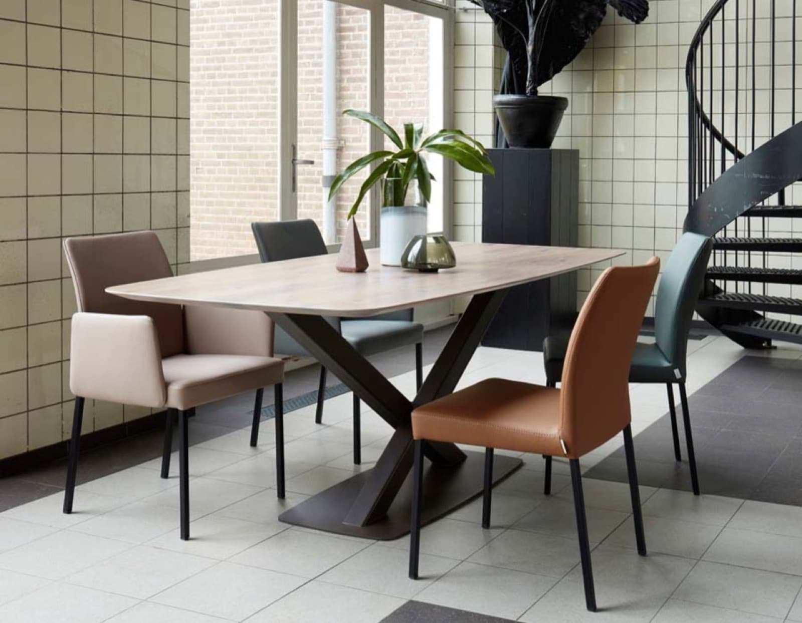 Eetkamertafels bij Rebel Wonen & Slapen
