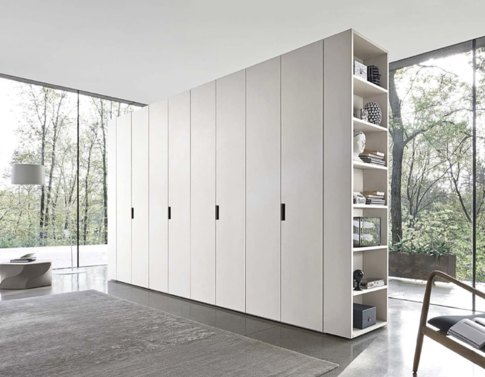 Kledingkasten in de showroom van Rebel Wonen & Slapen